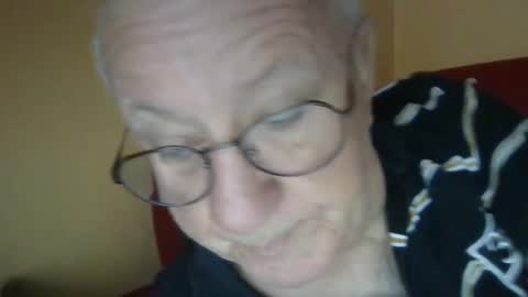 Snapshot of matricule4246 chatting on January 25, 9:04 am joyaam79 online show from January 25, 9:04 am