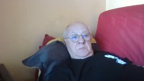 Snapshot of matricule4246 chatting on February 4, 12:22 pm joyaam79 online show from February 4, 12:22 pm