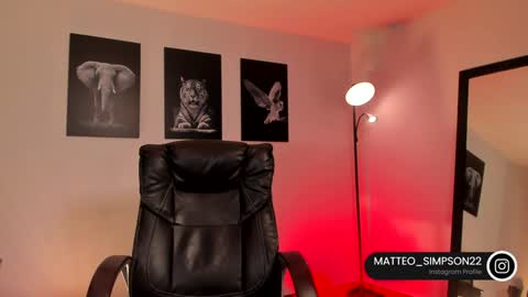 Matteo simpson online show from February 2, 11:11 pm