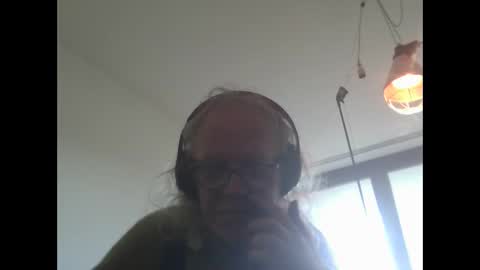 Matthias online show from October 4, 10:31 am