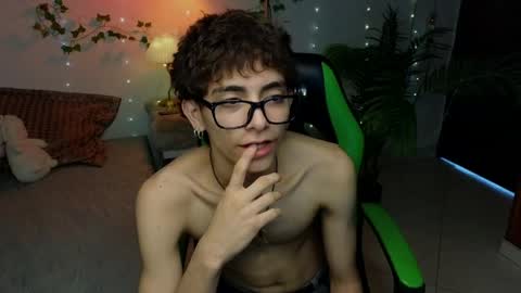 matty_spark online show from April 16, 1:11 pm