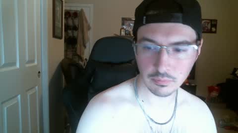 Snapshot of mattymeesh chatting on February 11, 10:07 pm mattymeesh online show from February 11, 10:07 pm