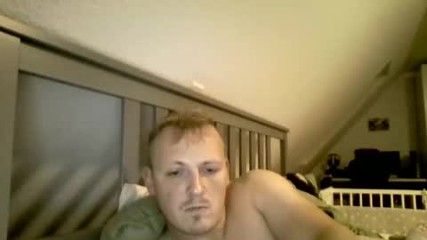 matzejohannsen97 online show from November 22, 5:34 pm