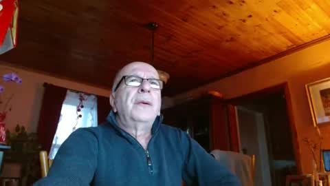 Maurice online show from February 3, 11:53 am