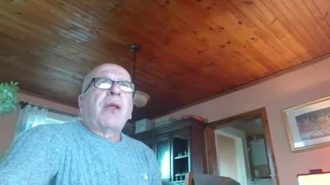 Maurice online show from April 4, 10:56 am