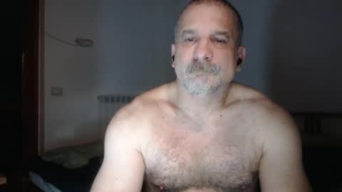 mauro1971 online show from December 19, 4:15 pm