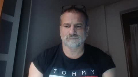 Snapshot of mauro1971 chatting on October 5, 5:39 pm mauro1971 online show from October 5, 5:39 pm