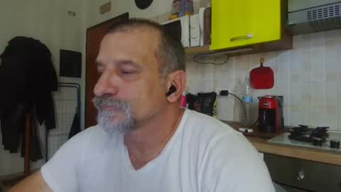 Snapshot of mauro1971 chatting on September 29, 10:46 am mauro1971 online show from September 29, 10:46 am