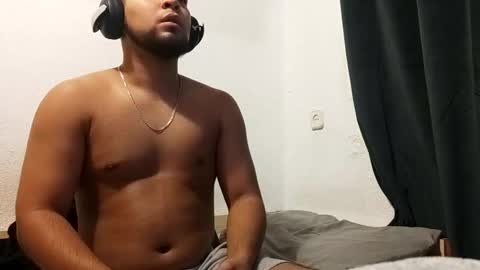 mauroo2025 online show from February 1, 11:43 am