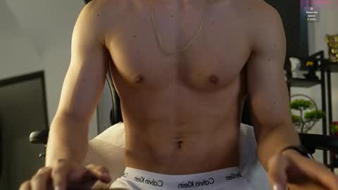 Snapshot of max_cortes1_ chatting on October 10, 12:48 am 60 OFF ON MY OF ONLY FOR TODAY online show from October 10, 12:48 am