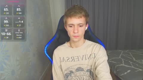 Snapshot of max_gen chatting on January 27, 10:38 pm Max Gen with tats 24years And Ethan without tats 20 years online show from January 27, 10:38 pm