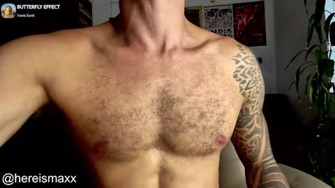 Max Follow me IGX hereismaxx online show from October 11, 10:14 pm