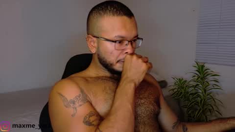 max_meyer online show from November 11, 10:48 pm