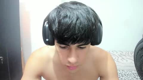 Max online show from October 11, 4:55 pm