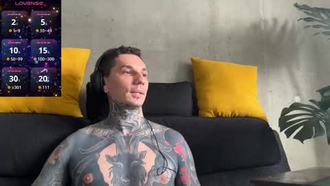 Snapshot of max_reaves chatting on September 26, 7:17 am online show from September 26, 7:17 am