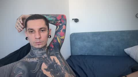 Snapshot of max_reaves chatting on January 30, 6:46 am online show from January 30, 6:46 am