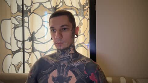 Snapshot of max_reaves chatting on January 27, 6:09 am online show from January 27, 6:09 am