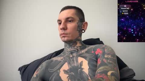 Snapshot of max_reaves chatting on March 1, 6:59 am online show from March 1, 6:59 am