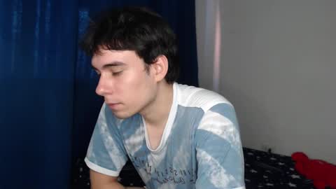 Snapshot of max_snow1616 chatting on October 3, 2:22 pm max_snow1616 online show from October 3, 2:22 pm