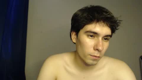 Snapshot of max_snow1616 chatting on October 6, 6:45 pm max_snow1616 online show from October 6, 6:45 pm