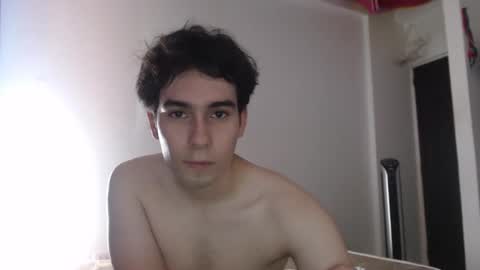Snapshot of max_snow1616 chatting on September 28, 7:01 pm max_snow1616 online show from September 28, 7:01 pm