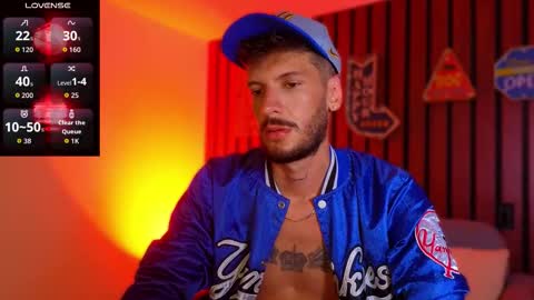 Max Taylor online show from November 4, 12:44 am