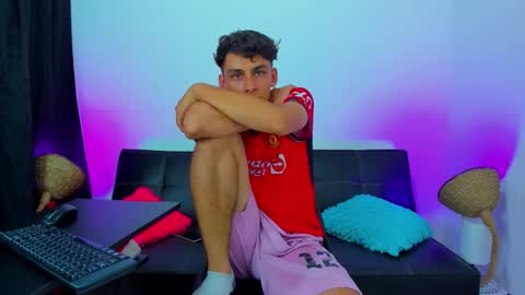 MAX     online show from October 15, 6:32 am