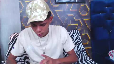 max online show from October 4, 8:46 pm