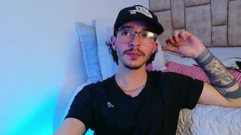 maxbends online show from December 17, 5:36 am