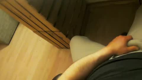 Snapshot of maxcamlove chatting on March 12, 10:39 pm maxcamlove online show from March 12, 10:39 pm