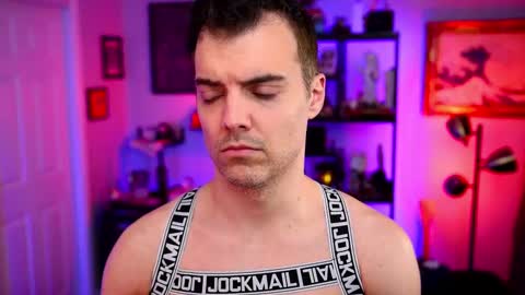 Max Hughes online show from November 8, 4:26 am