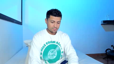 MAXI      online show from March 6, 12:29 am