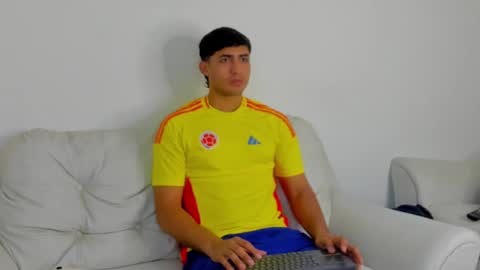 Snapshot of maximilianoharris chatting on September 17, 2:34 am maximiliano harris online show from September 17, 2:34 am