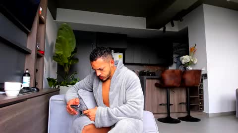 maximo_and_marcelo online show from March 15, 12:13 pm