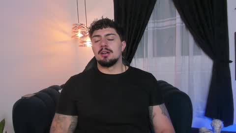 Snapshot of maximo_rodriguez chatting on January 27, 6:09 am Maximo online show from January 27, 6:09 am