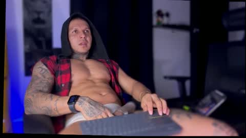 Maximo online show from October 11, 1:31 am