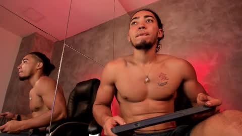 maximo_zahir online show from February 12, 3:01 am