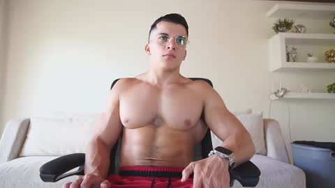 Sebastian online show from October 16, 7:33 pm