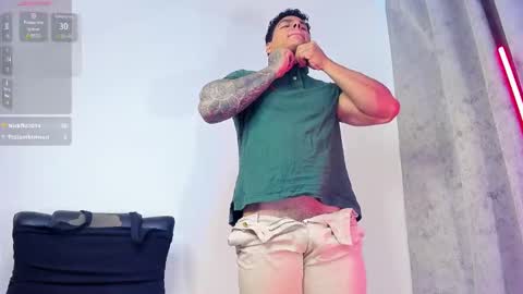 Maximoscott online show from March 1, 6:32 pm