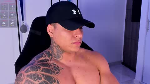 Maximoscott online show from October 15, 1:13 am