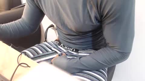 maximoxxx01 online show from October 1, 12:31 pm