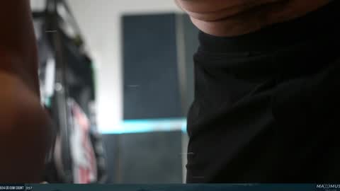Snapshot of maximus_787 chatting on March 11, 12:00 am Maximus7871 online show from March 11, 12:00 am
