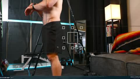 Snapshot of maximus_787 chatting on January 31, 11:35 pm Maximus7871 online show from January 31, 11:35 pm