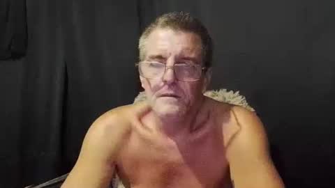 Snapshot of maximus_oreally chatting on January 7, 11:22 am Max online show from January 7, 11:22 am