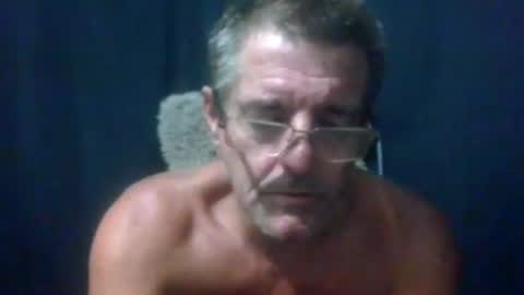Snapshot of maximus_oreally chatting on January 9, 3:04 am Max online show from January 9, 3:04 am