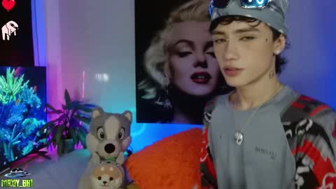 Snapshot of maxiy_001 chatting on January 31, 6:24 am Max online show from January 31, 6:24 am