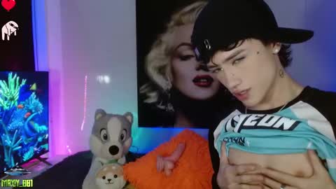 Snapshot of maxiy_001 chatting on January 25, 3:09 am Max online show from January 25, 3:09 am