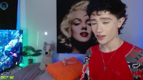 Max online show from November 12, 4:51 am