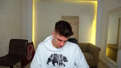 MaxKaiden online show from October 16, 4:53 am