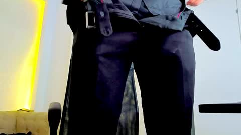 MaxKaiden online show from April 18, 5:20 am